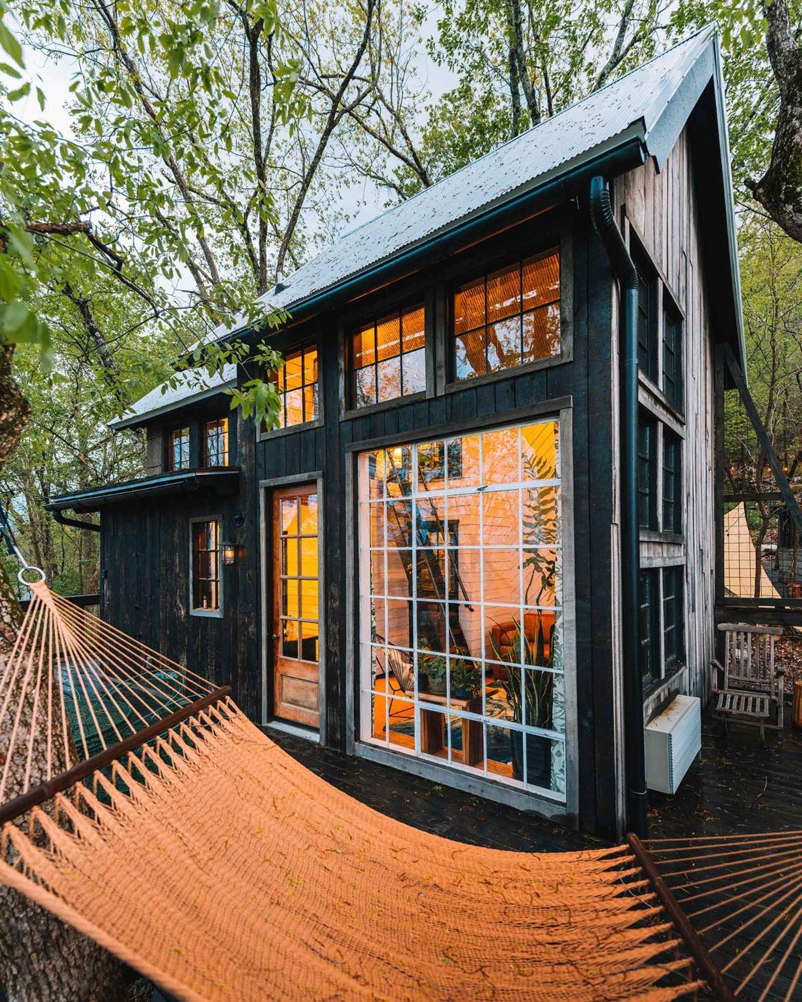 Treetop Hideaways: Wood Lily Treehouse In Чатануга Екстериор снимка